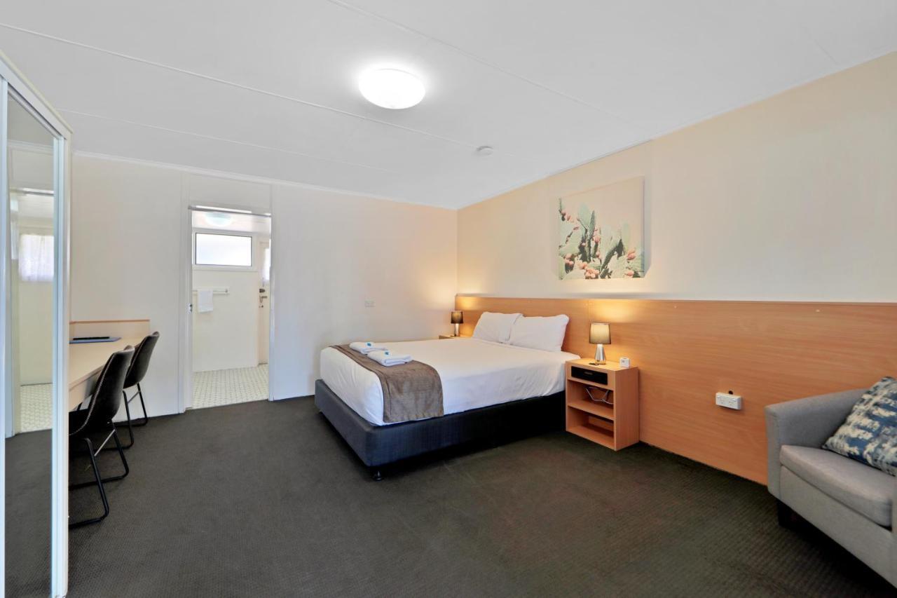 Oscar Motel Bundaberg Buitenkant foto