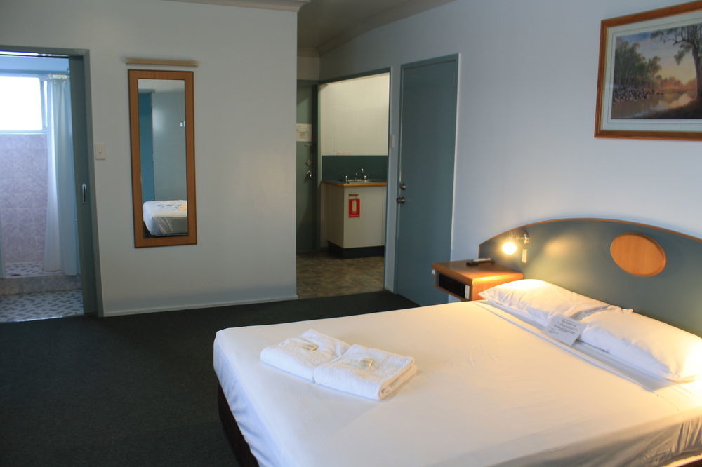 Oscar Motel Bundaberg Buitenkant foto