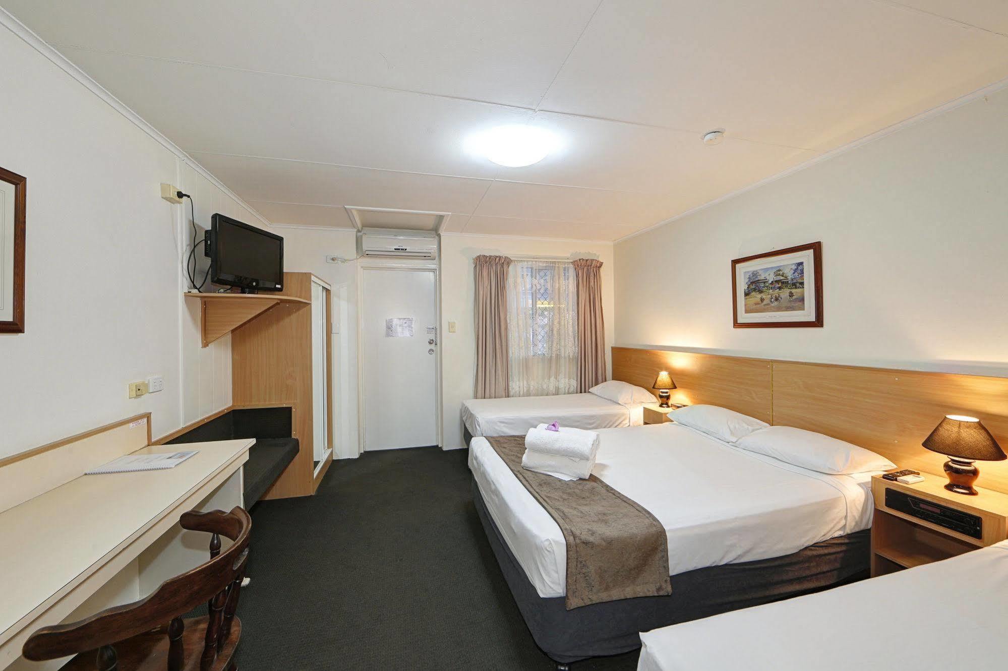 Oscar Motel Bundaberg Buitenkant foto