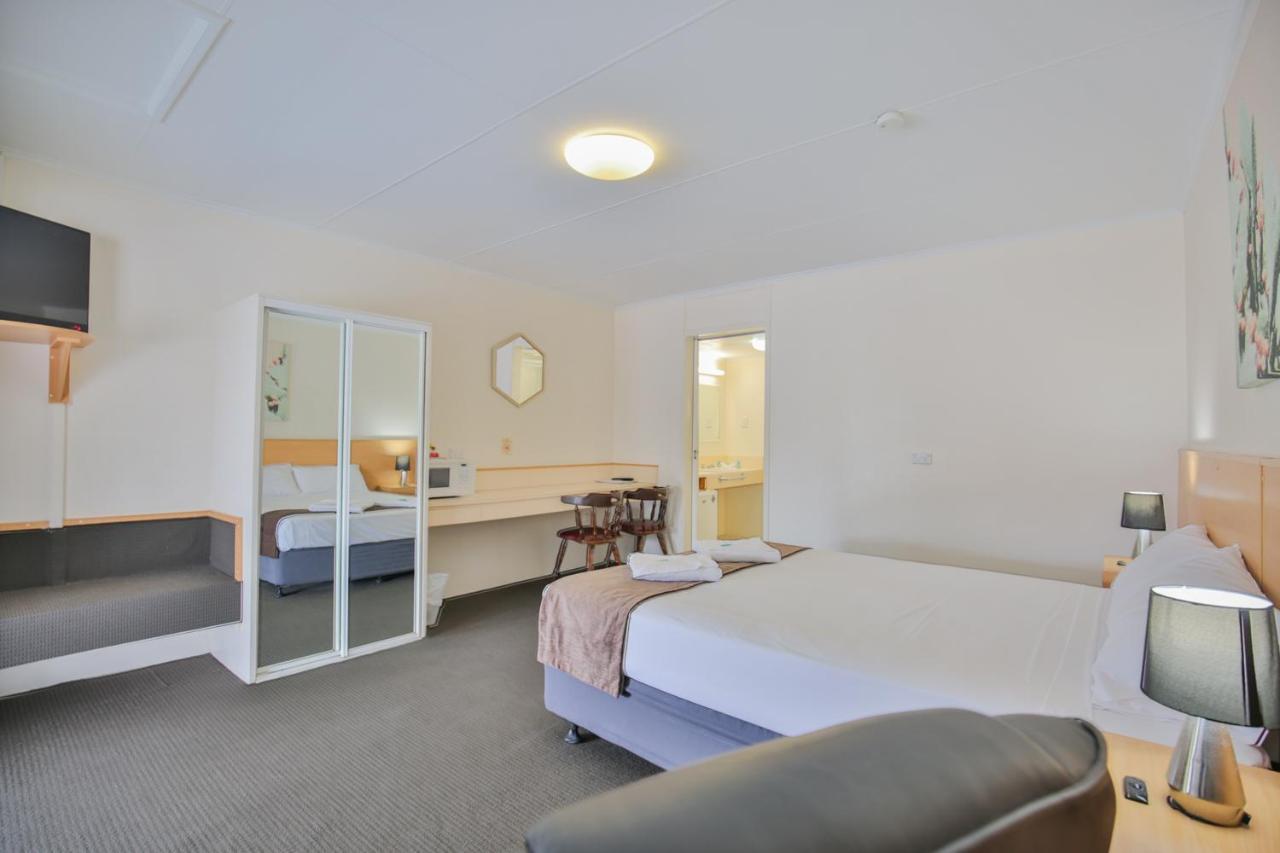 Oscar Motel Bundaberg Buitenkant foto